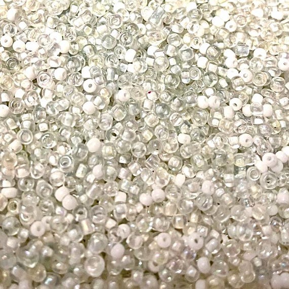 3000+ White & Clear Hues Glass Seed Beads: 10/0 (2mm-2.3mm) Jewellery Making Supplies