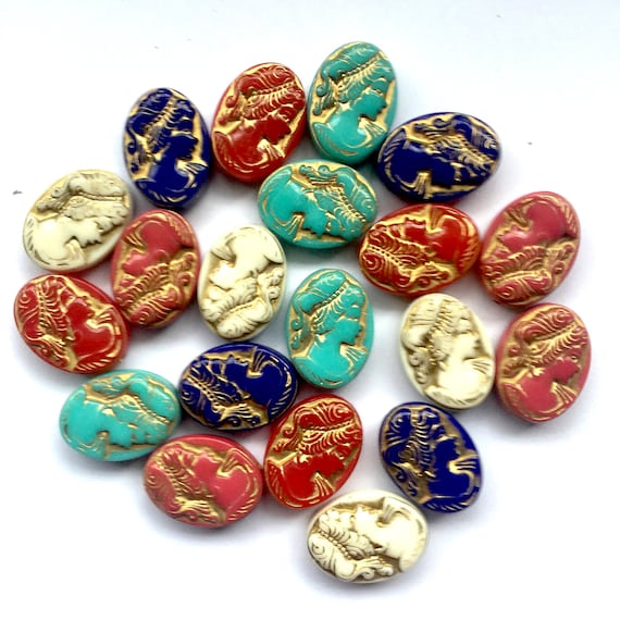 30pcs Golden Metal Enlaced Victorian Lady Cameo Design Acrylic Charm Beads