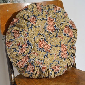 Round cushion 40cm HANDMADE in FRANCE pleated blockprint floral cotton Rouge