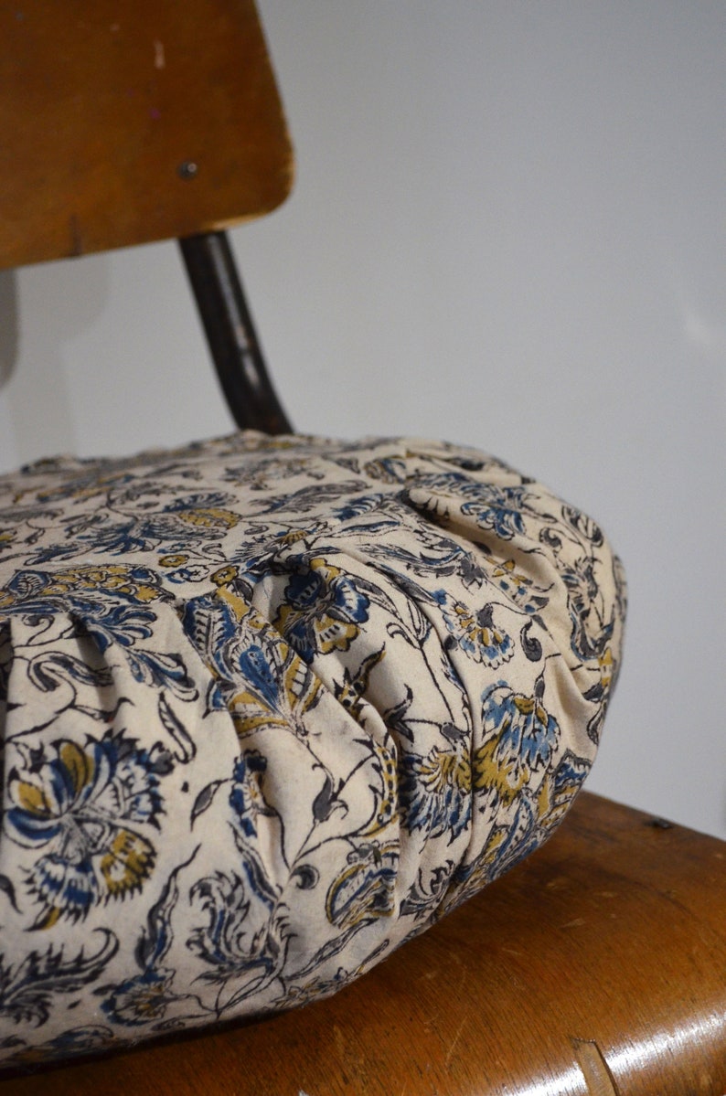 Round cushion 40cm HANDMADE in FRANCE pleated blockprint floral cotton image 2