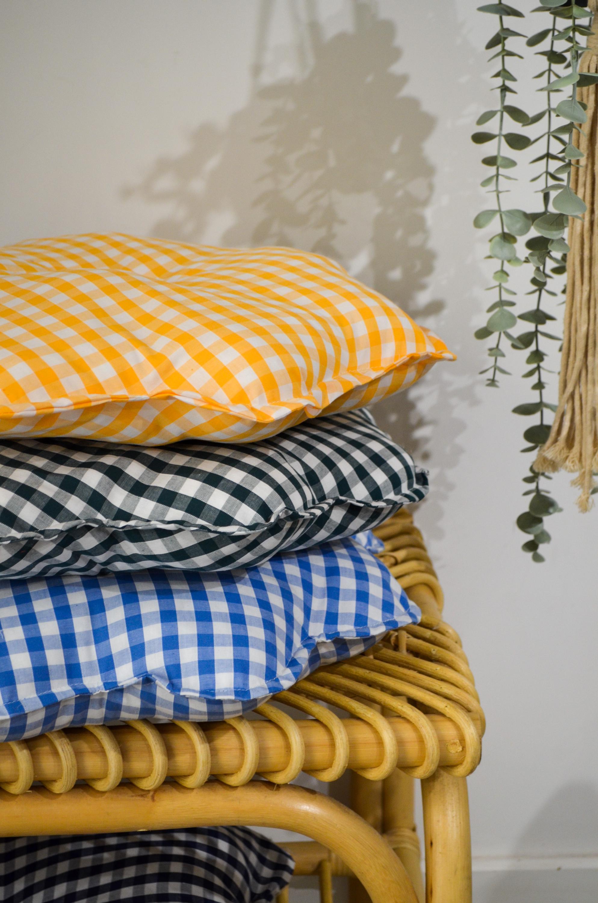 Round Flower Cushion - HANDMADE in FRANCE - Gingham Cotton Fabric