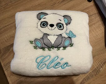 couverture polaire plaid Panda brodé prénom au choix bleu rose idee cadeaux naissance baby shower BLANC