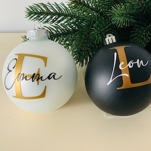 Christmas ball stickers in different colors and fonts - the perfect Christmas gift!