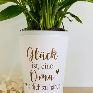 Flowerpot including the lettering Happiness is having a grandma like you in your desired color perfect gift for grandma Kupfer