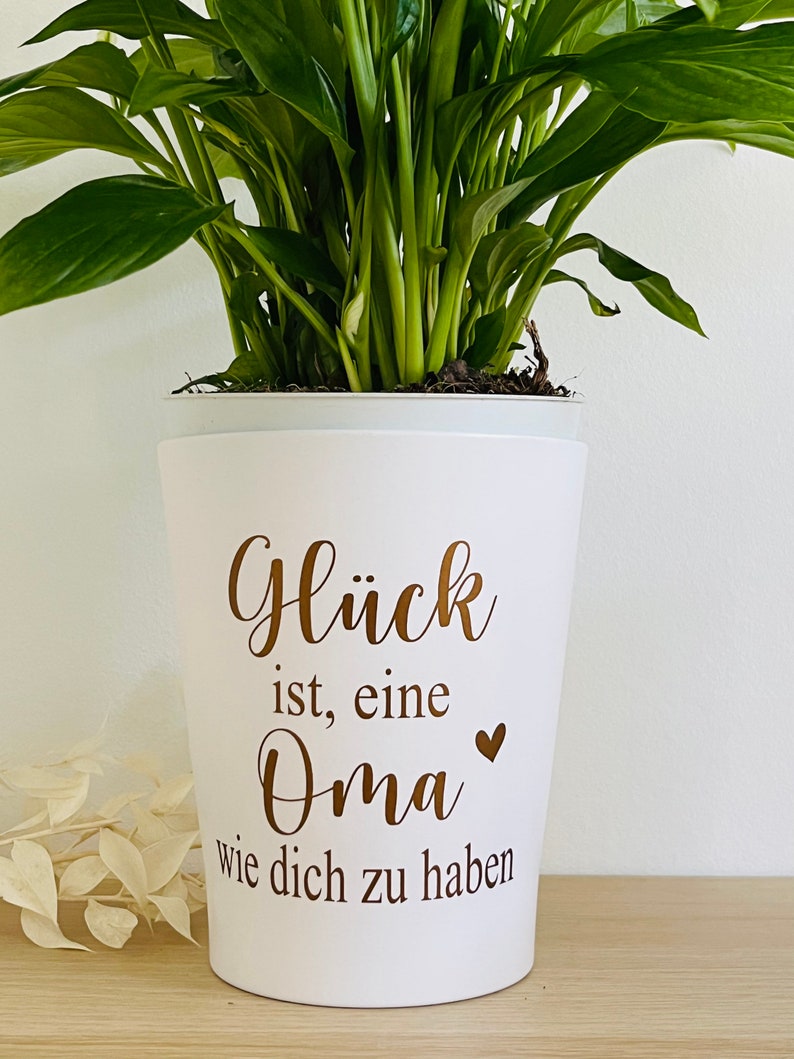 Flowerpot including the lettering Happiness is having a grandma like you in your desired color perfect gift for grandma Kupfer