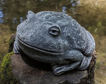 Chilled and Relaxed Toad Concrete Statue - Free Shipping - Home or Garden Decor - Cement Statue, Lawn Garden Decor, Concrete Animal