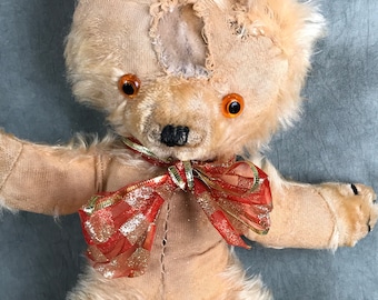 Worn Mohair Vintage Teddy Bear: Missing Ear, 40cm