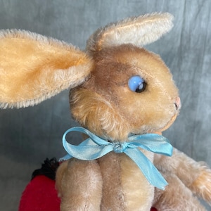 シュタイフ/Steiff◆アニマル◆「Lauscher 大きなたれ耳うさぎ　ベージュ」◆23ｃｍ hM110L シュタイフ Steiff Lizzy シロクマ しろくま 20cm - メルカリ