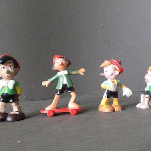 Vintage Pinocchio Figures Set (5 pcs) – Plastic, Small Size