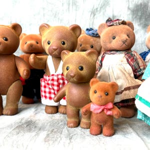 Vintage Sylvanian Bear Family – 11 Collectible Plush Bears – Retro Toy Set