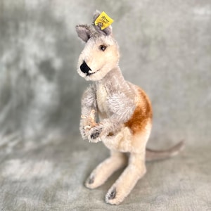 Vintage Steiff Kangaroo Linda with Baby: 1967 Mohair Plush Toy
