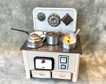 ZELDZAME speelgoedfornuis MFZ fabricado en la zona de EE. UU. Alemania Tin Stove met veel extra&#39;s