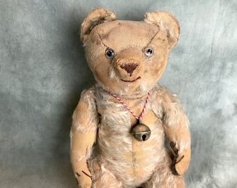 Very cute antique bear