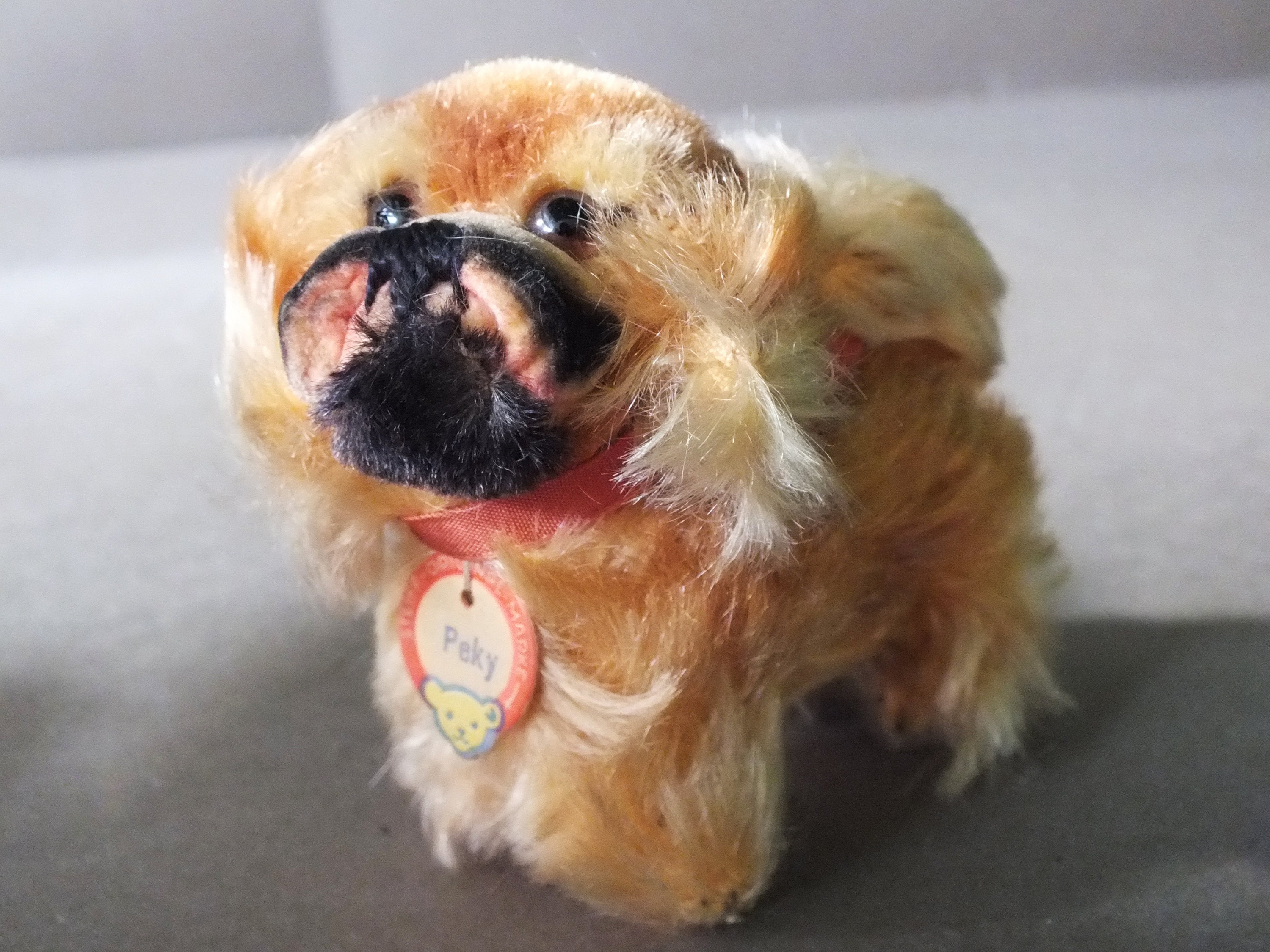 Pékinois Steiff Ancien Avec Bouton Et étiquette D'origine – Peluche Collection