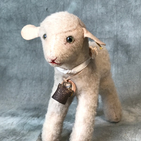 Super cute Steiff old Lamb ALL IDs