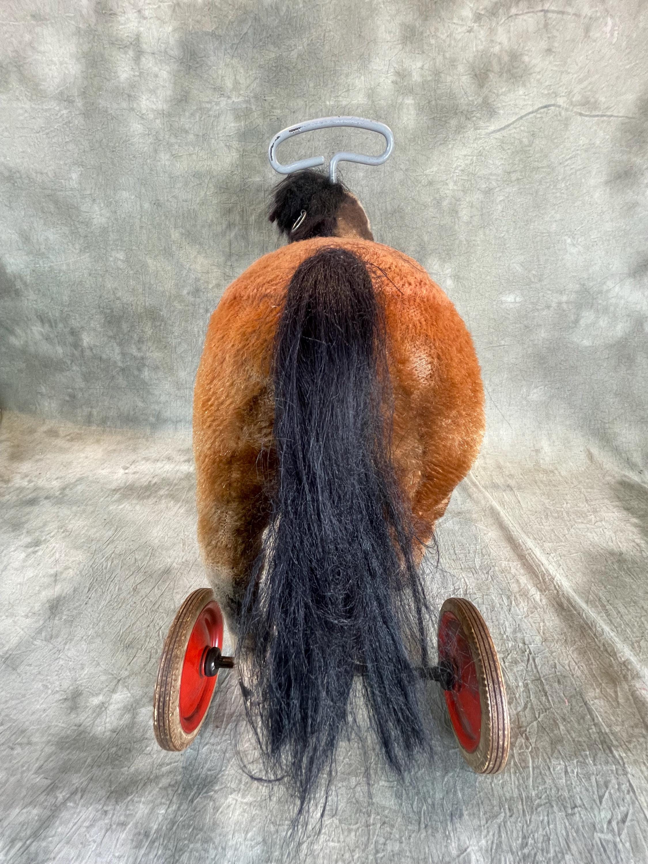 RARE Steiff Ride-on Horse on Wheels – Mohair – 1951–1964 – With