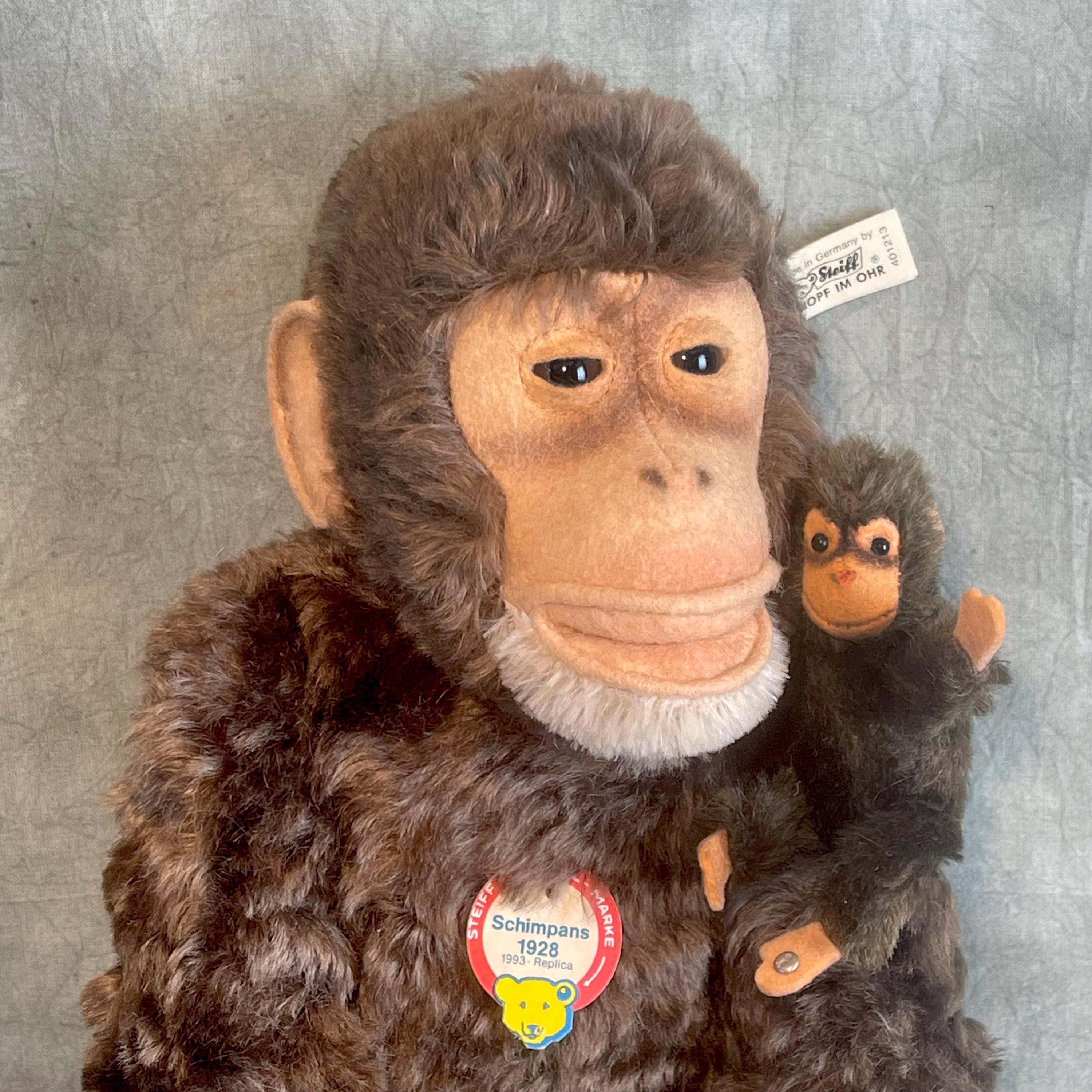 Steiff Large 1928 Replica Jocko Chimpanzee No. 046 / 4000 – With