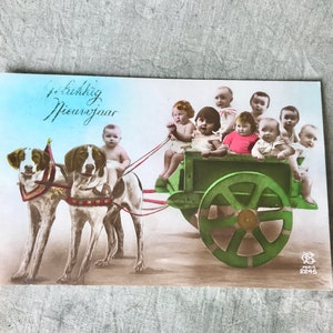 RARE carte postale ancienne avec bébé