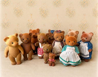 Vintage Sylvanian Bear Family – 11 Collectible Plush Bears – Retro Toy Set
