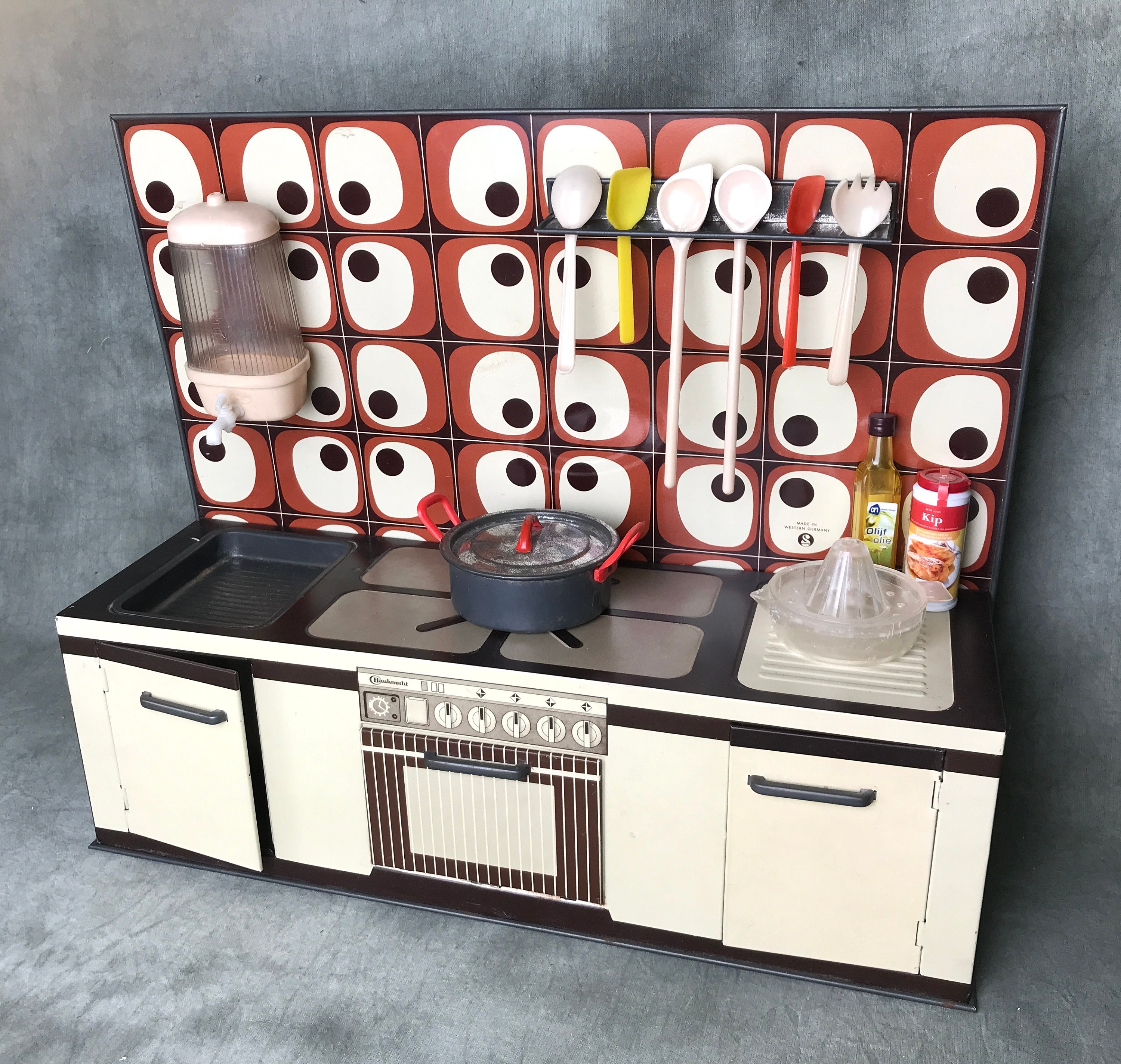 Vintage 70s Tin Toy Kitchen: West German Doll Kitchen - Etsy