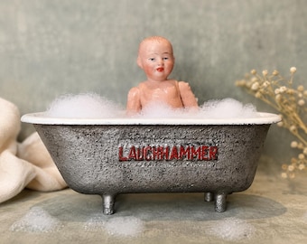 Antique cast iron SALESMAN SAMPLE, toy, doll bath RARE