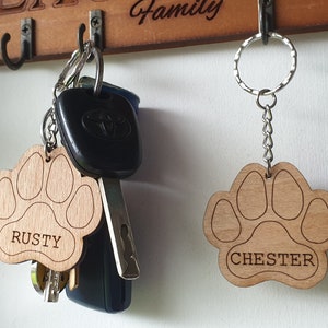 Chaveiro personalizado com estampa de pata - Lembrança - Presente de aniversário - Chaveiro - Natal - Etiqueta de cachorro - Amuleto de memória para animais de estimação - Amante de cachorro