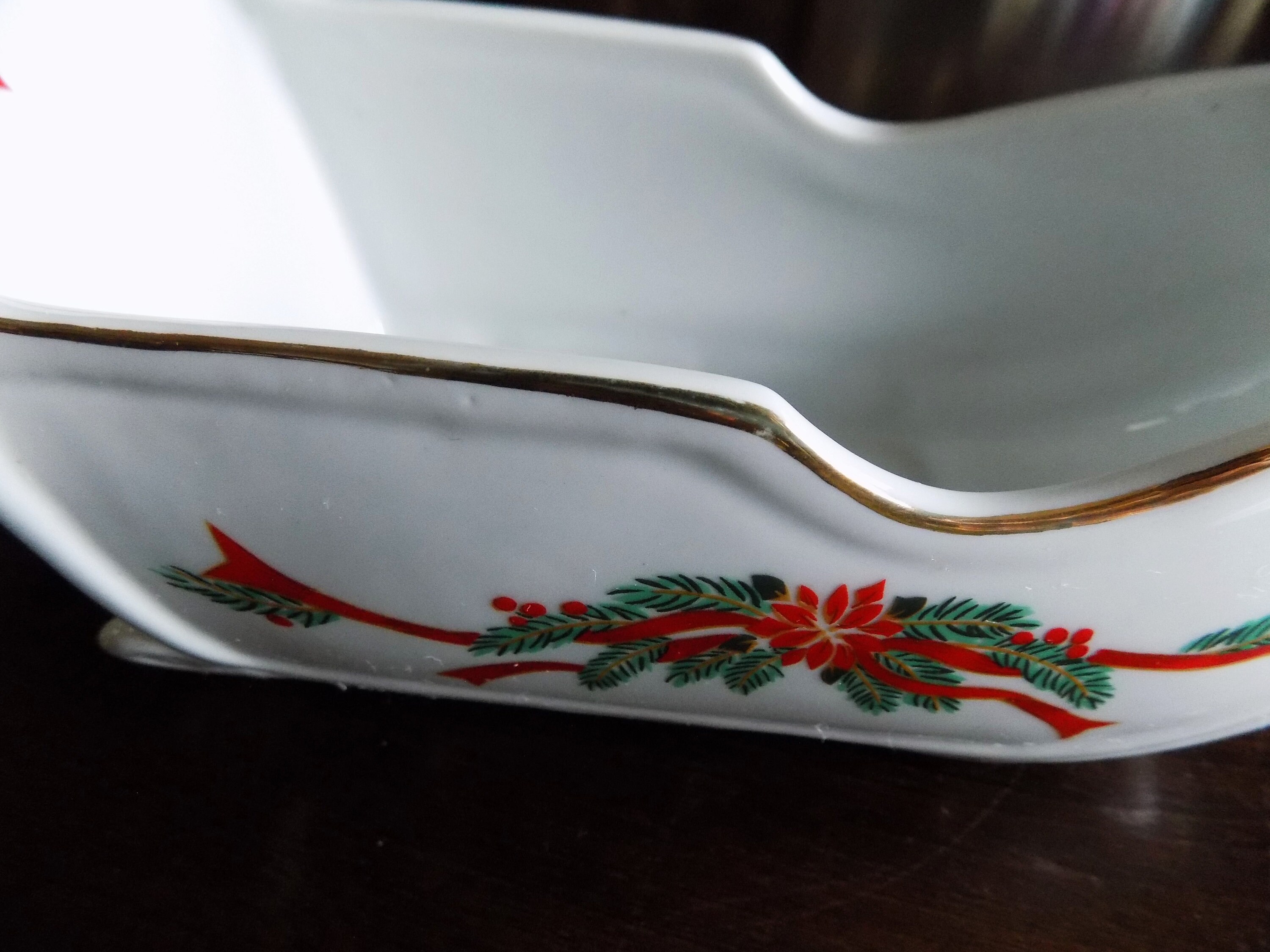 Vintage Tienshan Christmas Sleigh Gravy Boat White With Green Evergreen