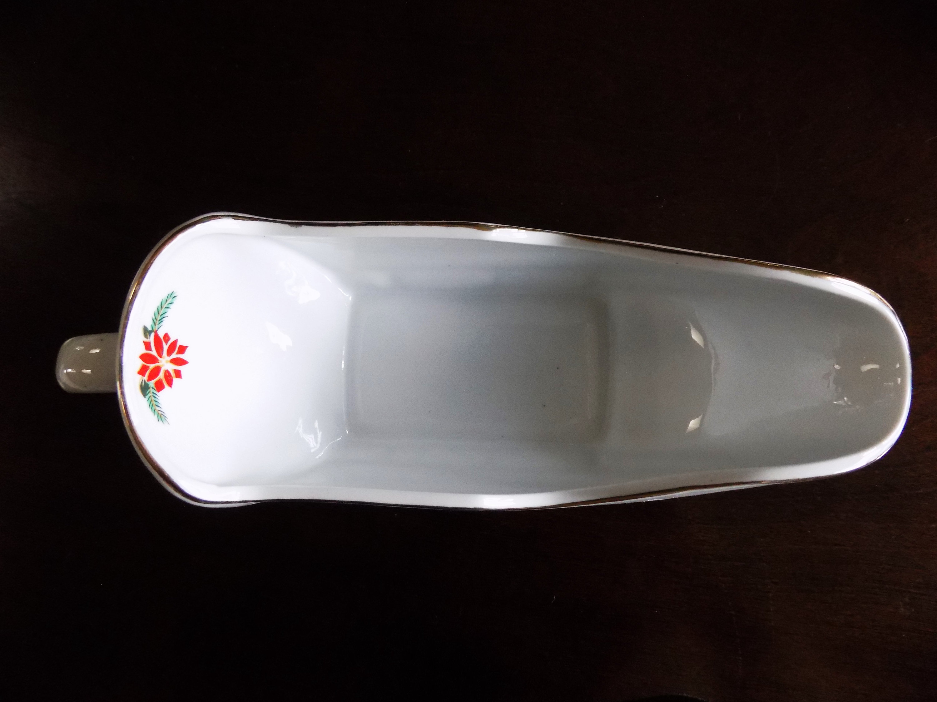 Vintage Tienshan Christmas Sleigh Gravy Boat White With Green Evergreen