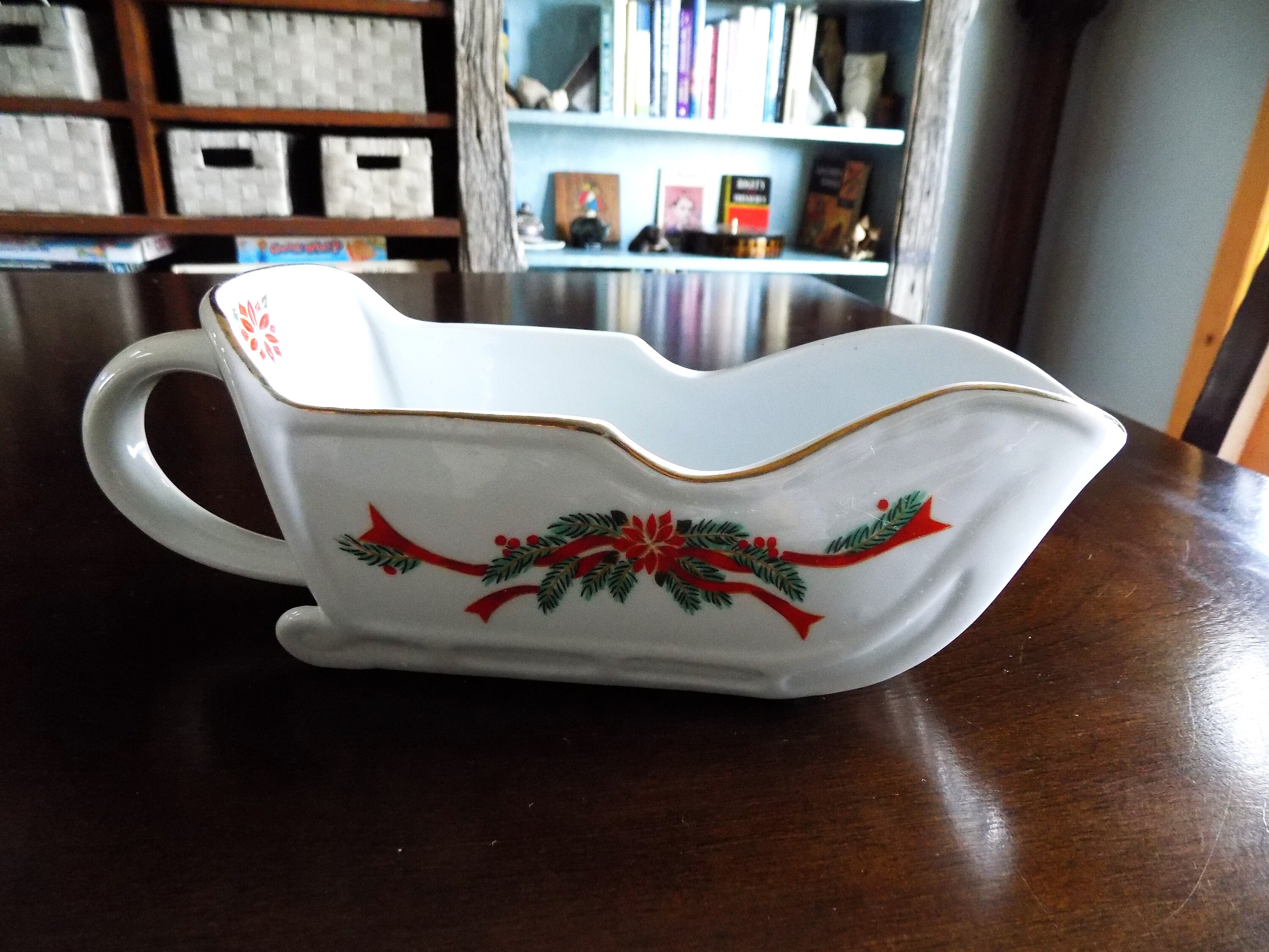 Vintage Tienshan Christmas Sleigh Gravy Boat White With Green Evergreen
