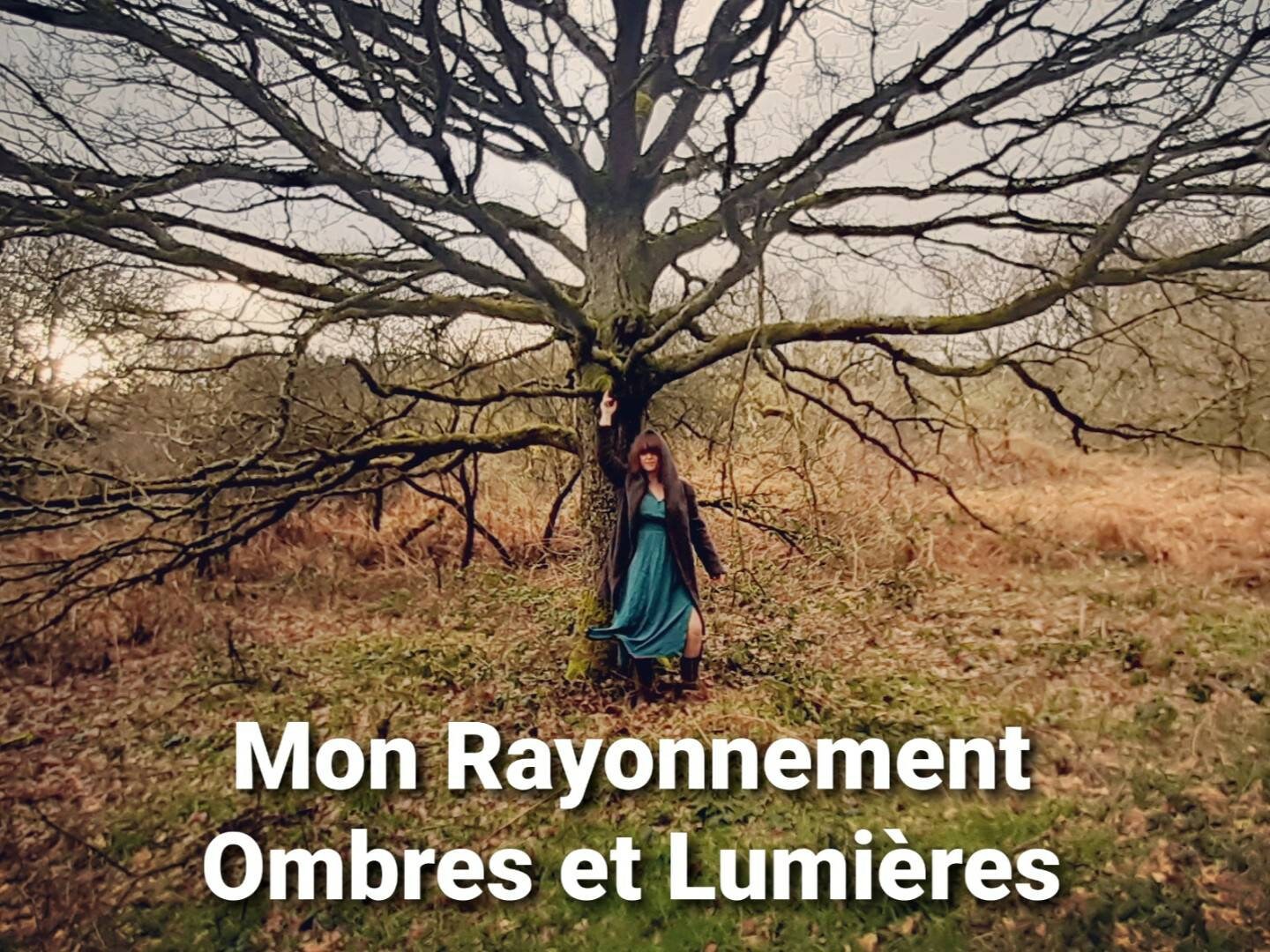 Tirage Centre et Rayonnement, Ombres Lumières - Clairvoyance, Divination Par Cartomancie | Tarot, Or