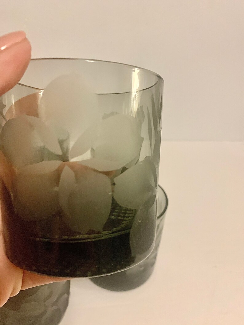 Vintage MCM Smokey grey tumblers with etched flower design retro set of 6 Smokey grey glasses with etched orchid design MCM tumblers