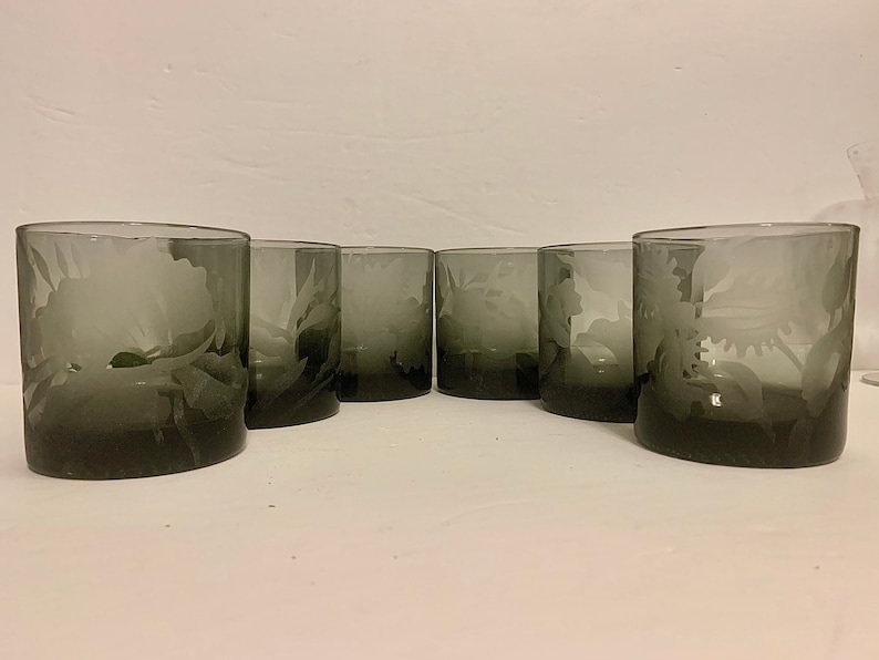 Vintage MCM Smokey grey tumblers with etched flower design retro set of 6 Smokey grey glasses with etched orchid design MCM tumblers