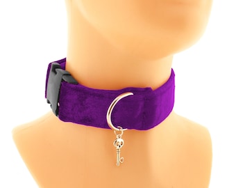 Lila Samt Gothic Halsband, Verstärkter D-Ring Choker, Handmade Schnalle Halsschmuck, Plus Größe XS bis 5XL, Witchy Purple Accessoire, Frauen Stil