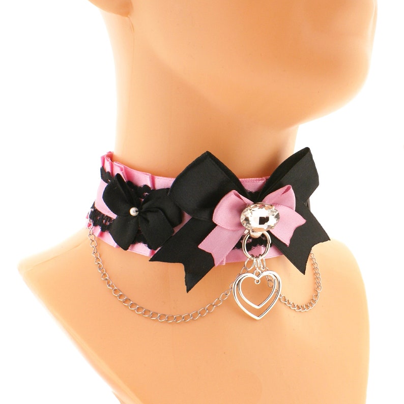 Gatito rosa mascota jugar collar gargantilla cadena lazo de encaje satinado con anillo o con colgante de corazón neko kawaii linda joyería, regalo hecho a mano hecho a pedido Rosa