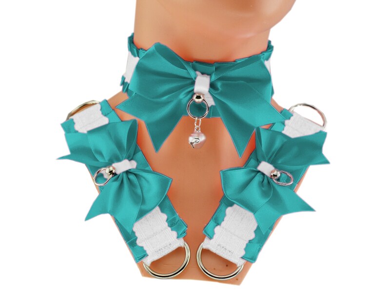 kitten petplay set choker collar and bracelet set cuffs bell satin bow lace white pastel costume cosplay kawaii princess neko