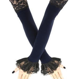 Elegant Lace Fingerless Opera Gloves: Navy Blue Ruffled Arm Warmers