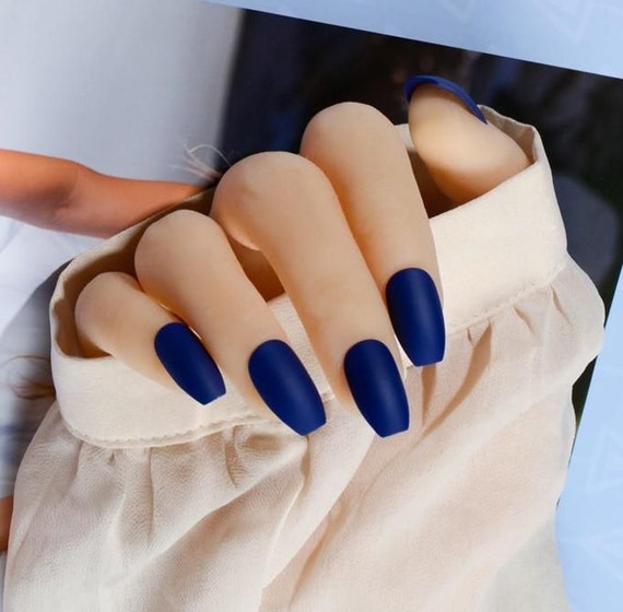 Outyua Ombre Gradeint Fake Nails Coffin Extra Long Dark Blue Press on Nails  Ballerina Acrylic Nails Tips Halloween Christmas Nails 24Pcs (Matte) :  Amazon.com.au: Beauty