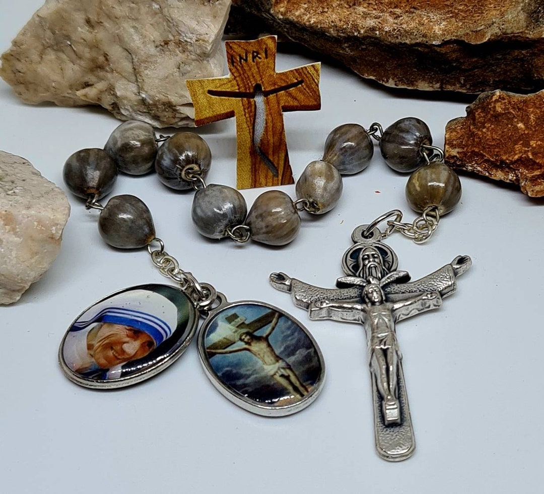 Mother Teresa of Calutta Rosary 10 Bead Jobs Tears Memorare Mini