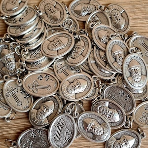 Vente en gros Médailles St Charbel, boîte de 10, 20, 50 pcs, médailles catholiques, médailles de saints, médailles chrétiennes