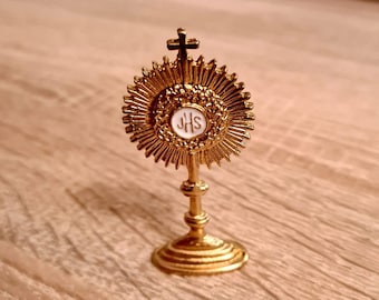 Monstrance blessed Sacrament Euharostic Monstrance