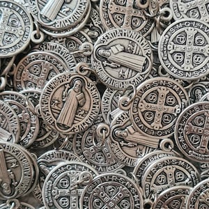 wholesale ST BENEDICT MEDALS box 5, 10, 20, 50 pcs, Holy medals, catholic medals