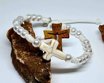 BRANSOLETKA ŚW. BENEDYKTA, ręcznie robiona bransoletka, medalik święty, biżuteria religijna z Medjugorje, prezent dla kobiety, chrześcijańska regulowana bransoletka