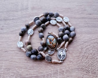 Terço de São Miguel com contas de lágrimas de trabalhos naturais de Medjugorje, medalha de São Miguel Arcanjo, rosário feito à mão