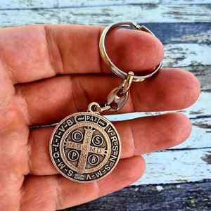 ST BENEDIKT SCHLÜSSELANHÄNGER, heilige Benedikt Medaille