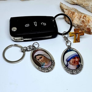 MUTTER THERESA / Jungfrau Maria Medjugorje Schlüsselanhänger , Anhänger für Schlüssel Jungfrau Maria Herz, bitte für uns katholische Geschenk Frauen und Männer
