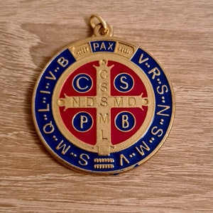 ST BENEDICT-MEDAILLE, xl-medaille 2 inch, San Benito-medaille goudkleur, Italiaanse medaille, Sint-Benedictusmedaille