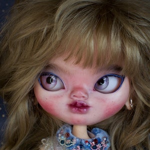 BLYTHE Doll-  Robin  Natural Hair