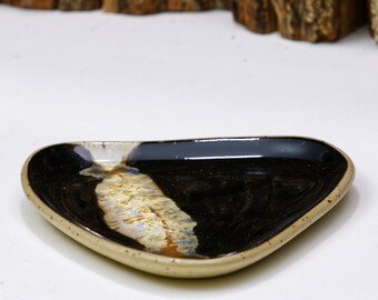 Ceramic mini tray MOMI / Black&Gold lovers / Stand for a candle, palo santo, jewelry or tapas serving