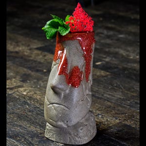 Moai Statue Lava Tiki-Becher / Tiki-Becher / einzigartige handgemachte Keramikbecher / Tiki-Kulturliebhaber / Becherskulptur / Cocktailbar-Ausrüstung
