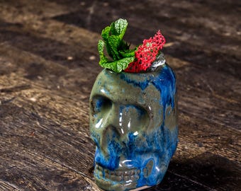 Taza tiki rústica con calavera azul / taza tiki / taza de cerámica única hecha a mano / amantes de la cultura tiki / taza de cóctel / equipo de bar tiki
